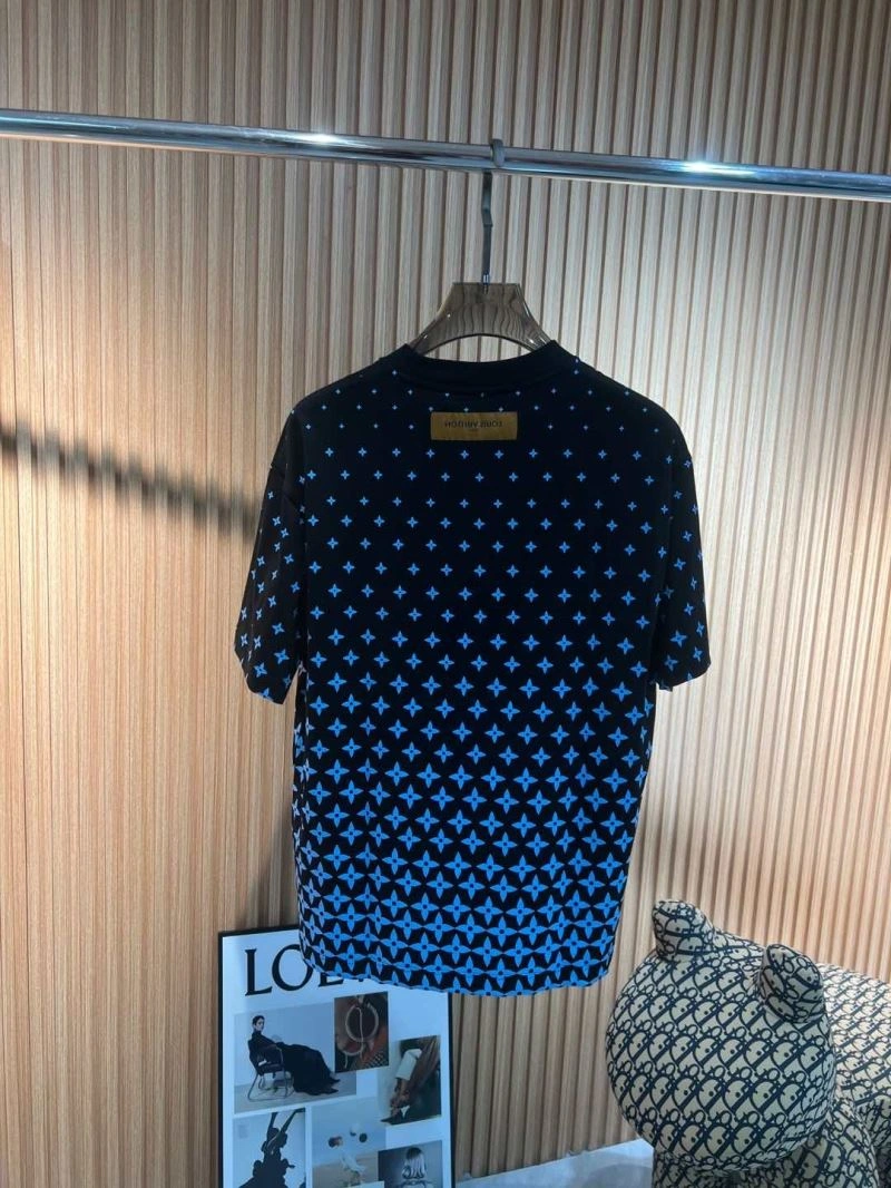 Cozy Louis Vuitton T-Shirts 136144
