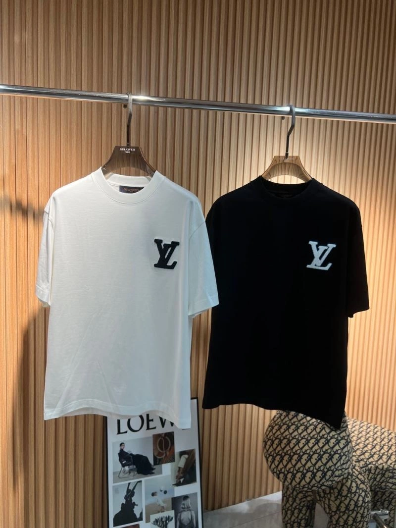 Louis Vuitton T-Shirts Durable 136129