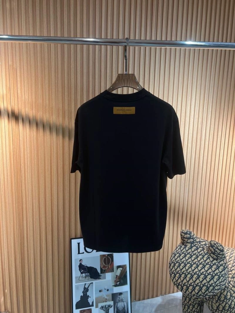 Louis Vuitton T-Shirts OdorResistant 136126