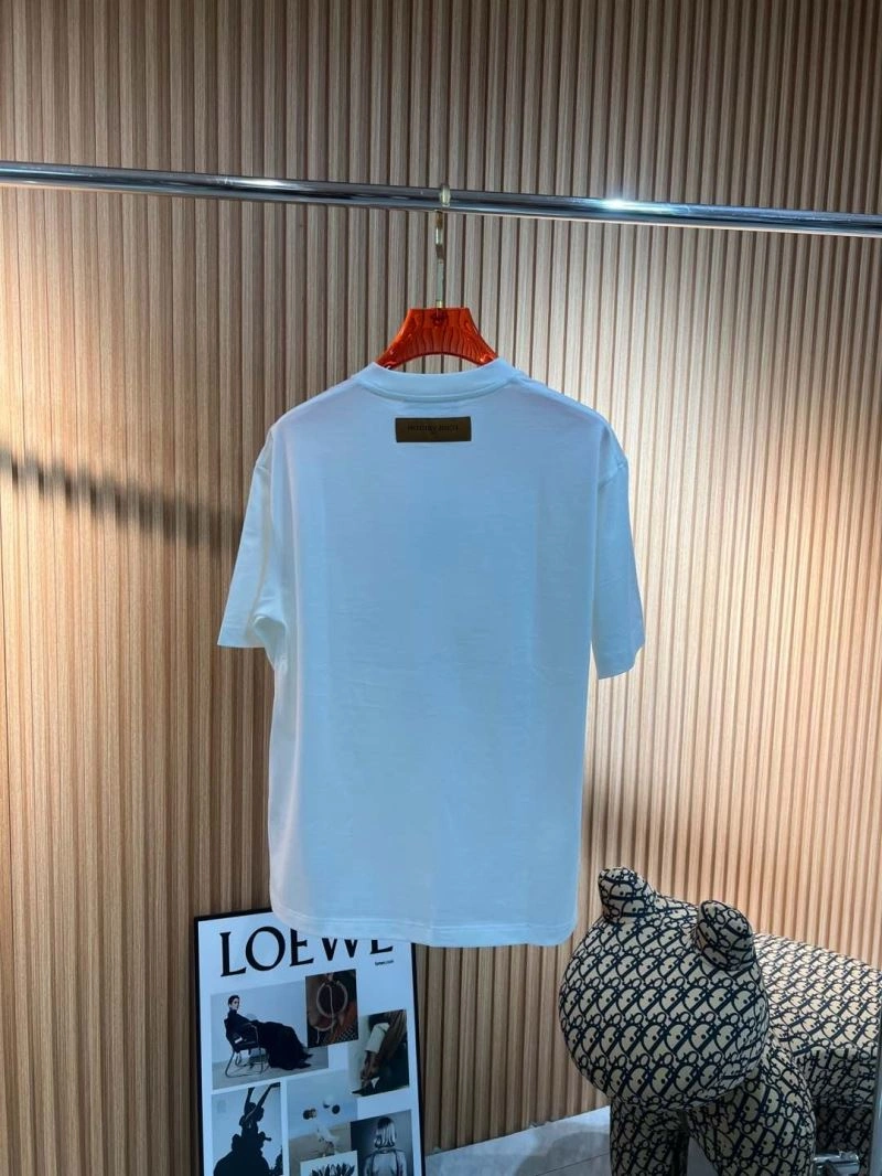 Durable Louis Vuitton T-Shirts 136125
