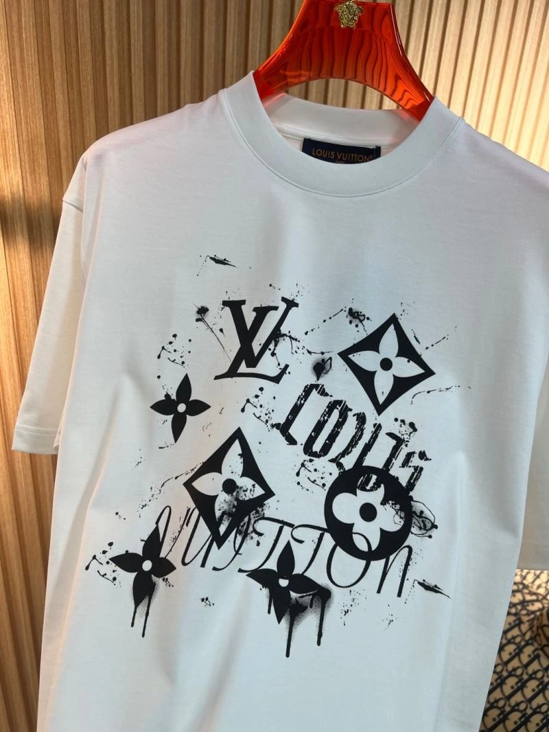 Durable Louis Vuitton T-Shirts 136125