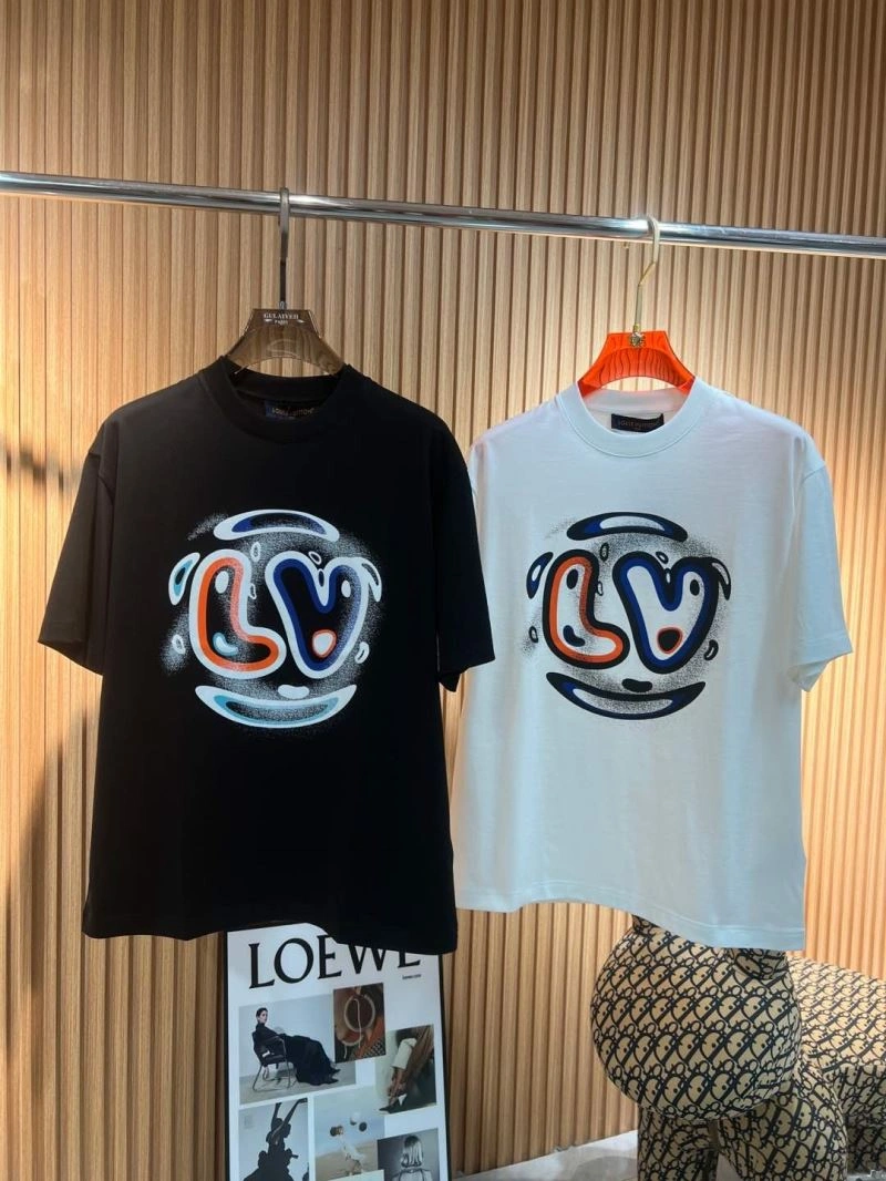 Louis Vuitton T-Shirts Stretchable 136143
