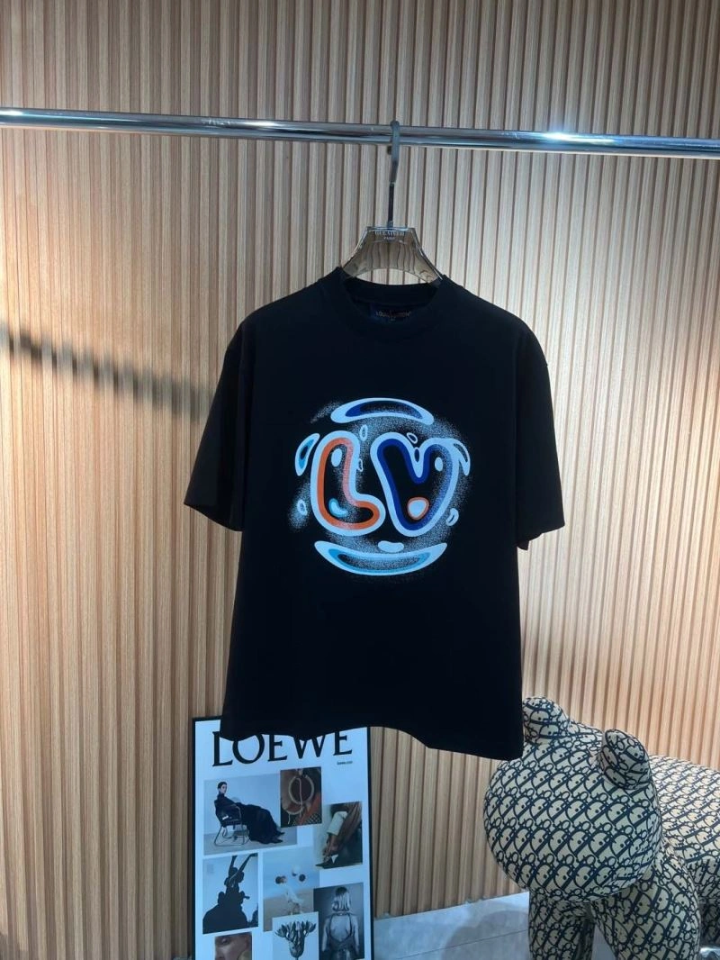 Louis Vuitton T-Shirts Stretchable 136143