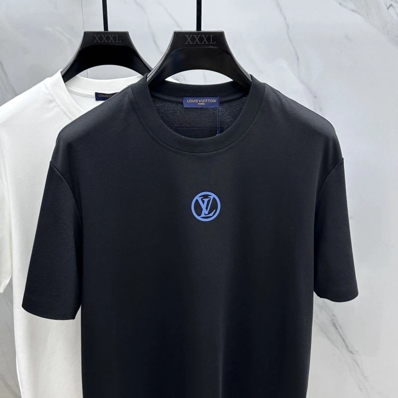 Breathable Louis Vuitton T-Shirts 136124