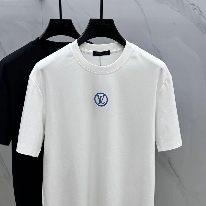 Affordable Louis Vuitton T-Shirts 136123
