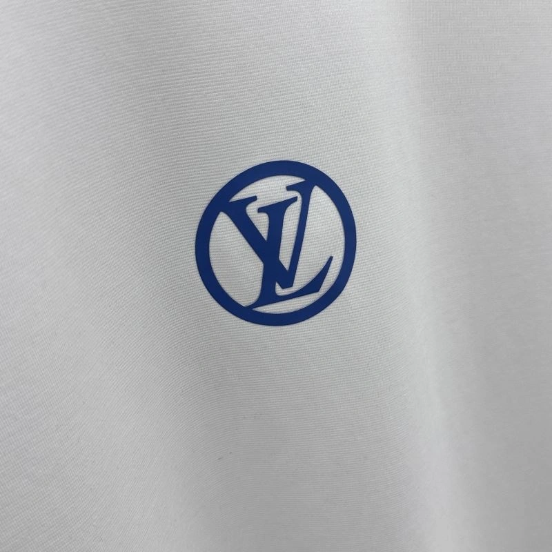 Affordable Louis Vuitton T-Shirts 136123
