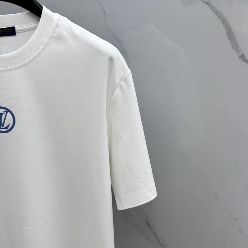 Affordable Louis Vuitton T-Shirts 136123
