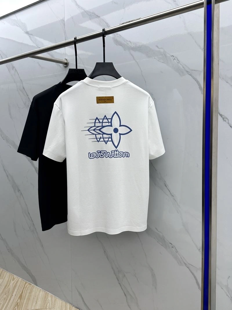 Affordable Louis Vuitton T-Shirts 136123