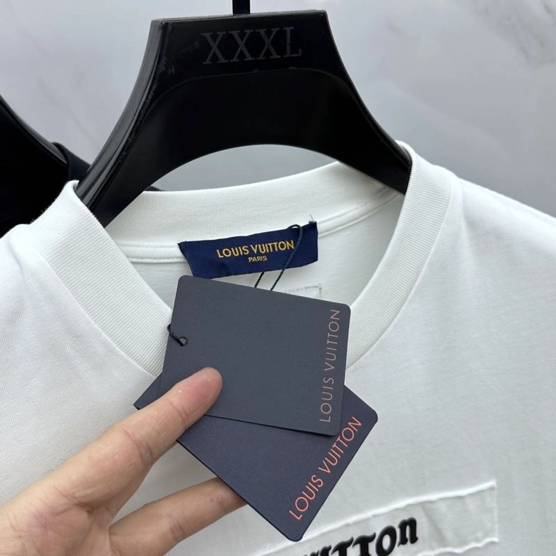 Louis Vuitton T-Shirts GoodFit 136128