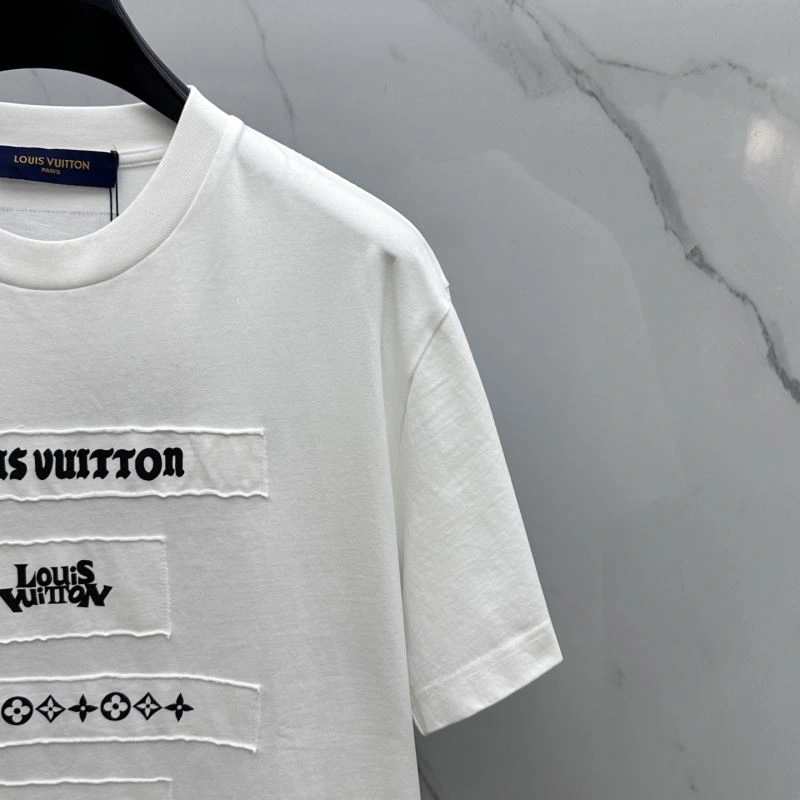 Louis Vuitton T-Shirts GoodFit 136128