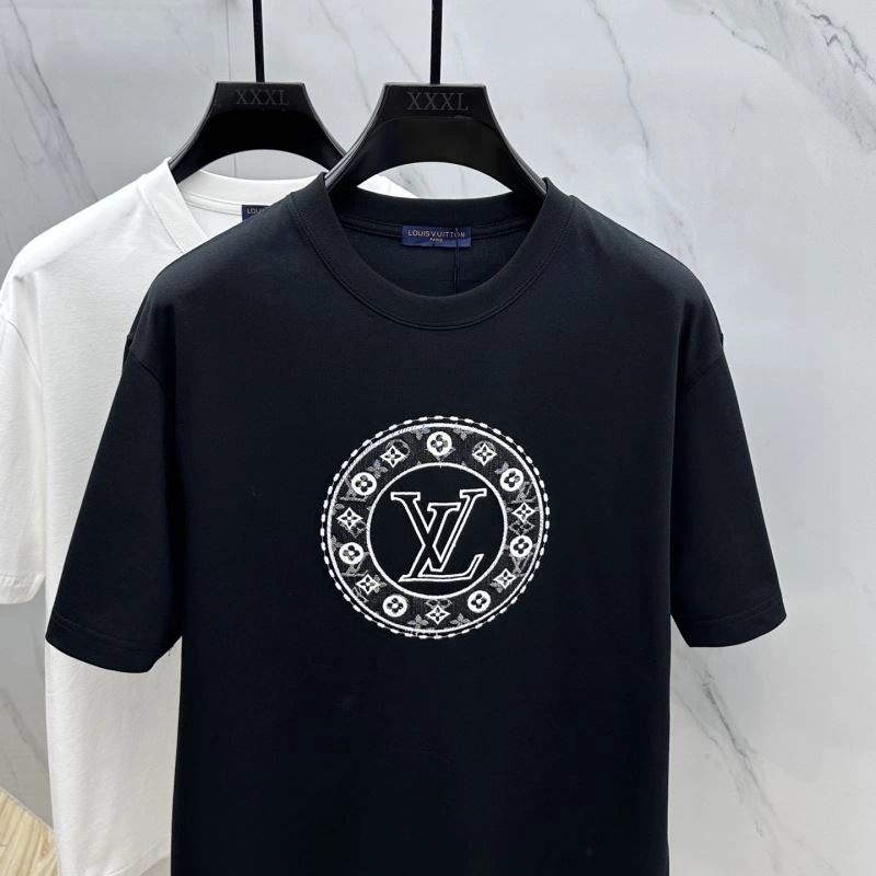Louis Vuitton T-Shirts EasyMatch 136122