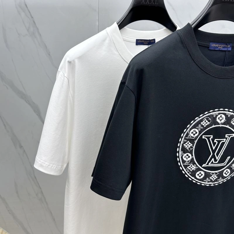 Louis Vuitton T-Shirts EasyMatch 136122