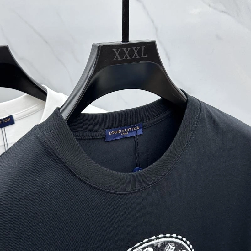 Louis Vuitton T-Shirts EasyMatch 136122