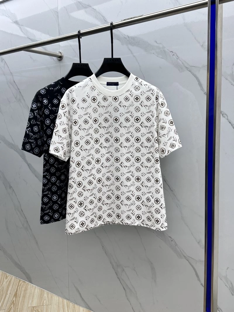 Louis Vuitton T-Shirts Chic 136121