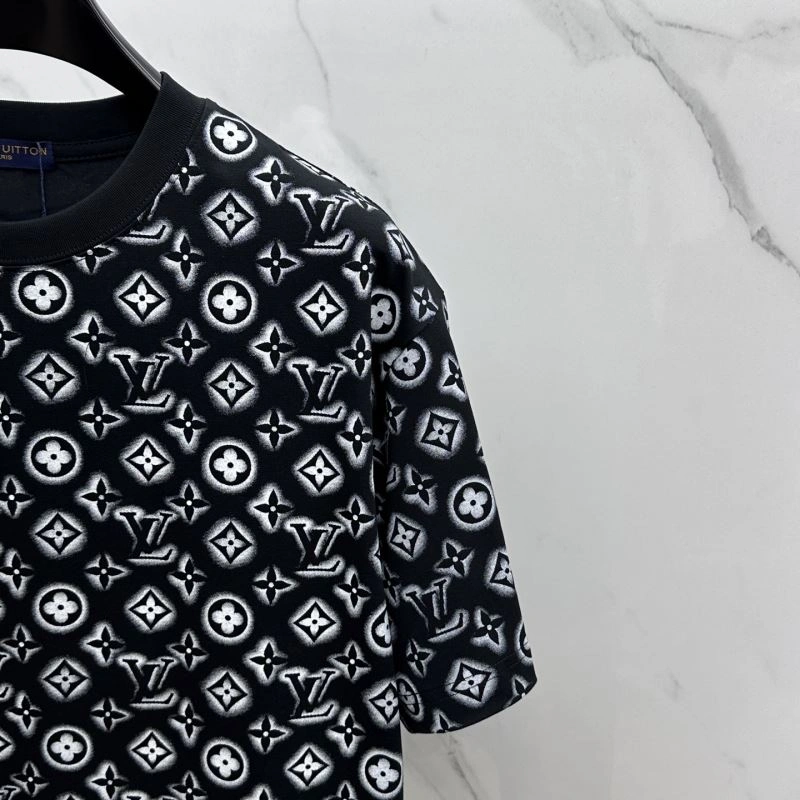 Louis Vuitton T-Shirts SunProtective 136119