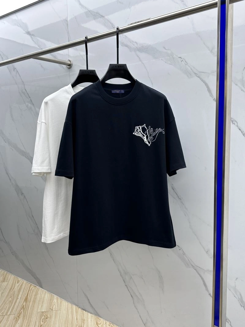 Louis Vuitton T-Shirts Popular 136106