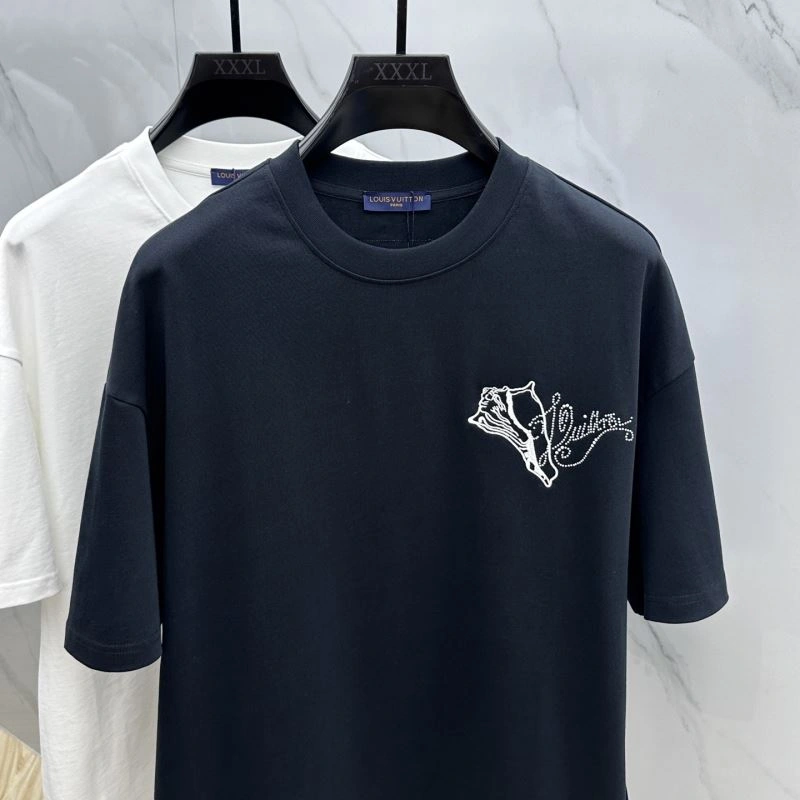 Louis Vuitton T-Shirts Popular 136106
