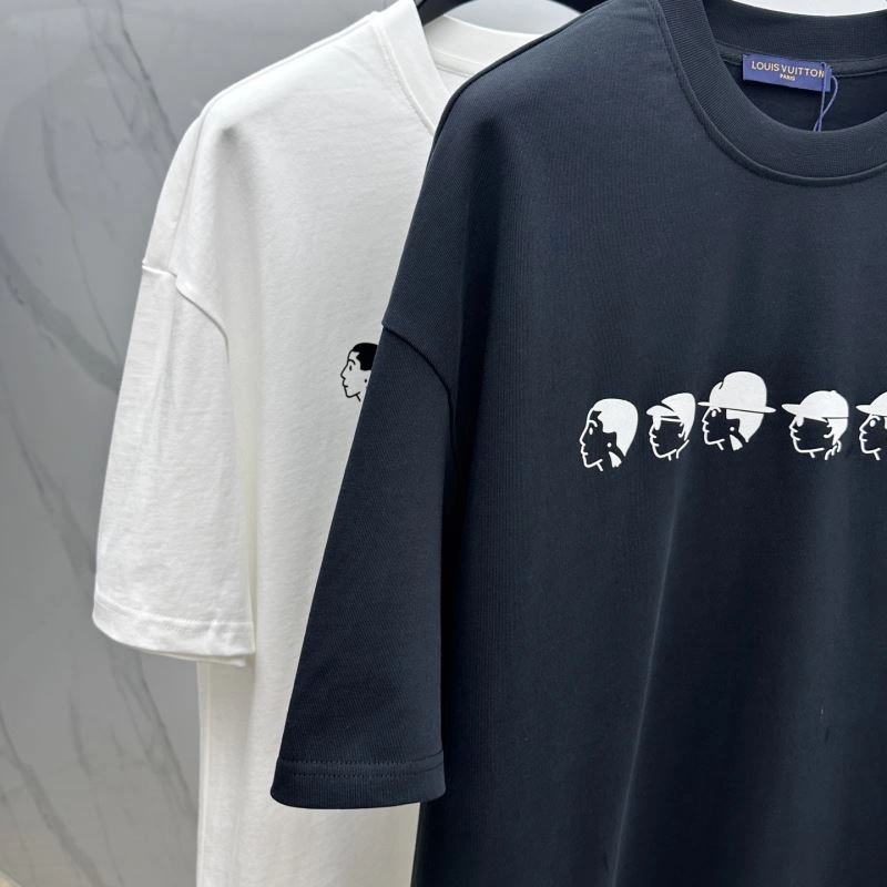 Louis Vuitton T-Shirts FashionForward 136102