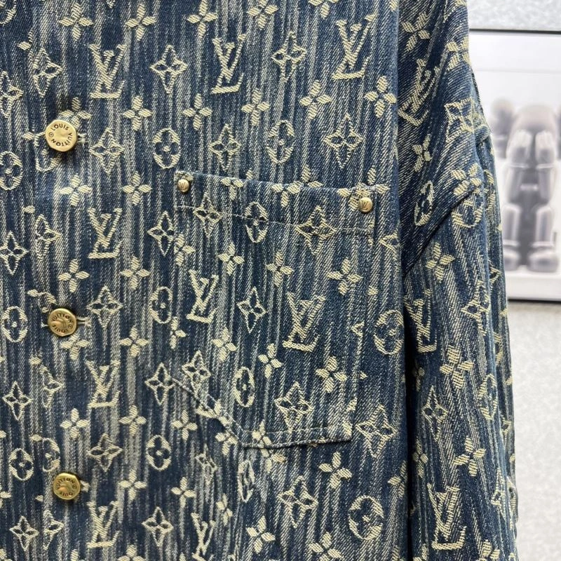 SoftTouch Louis Vuitton T-Shirts 136112