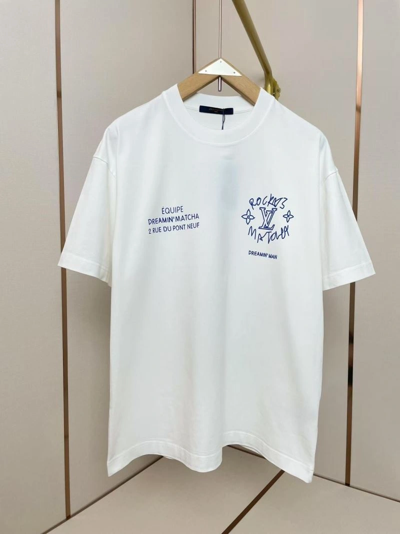 Stylish Louis Vuitton T-Shirts 136109