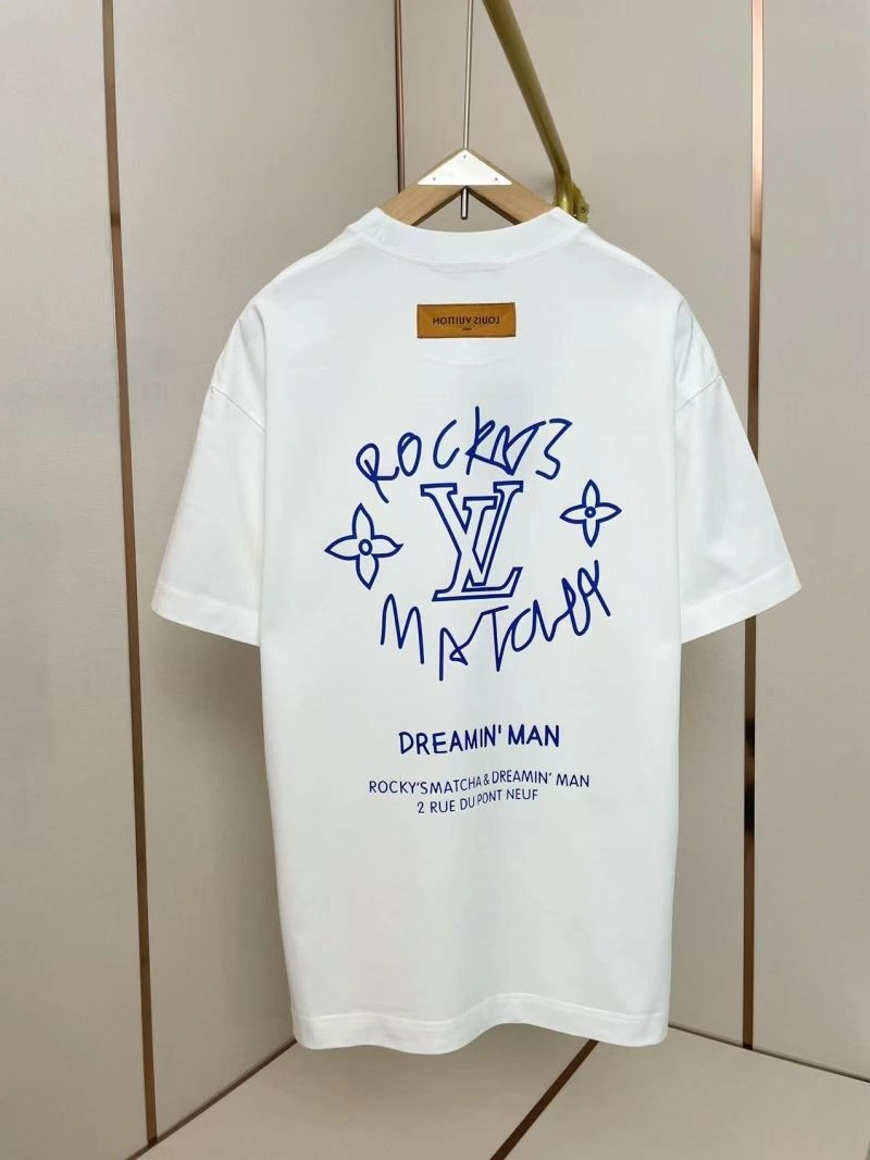 Stylish Louis Vuitton T-Shirts 136109
