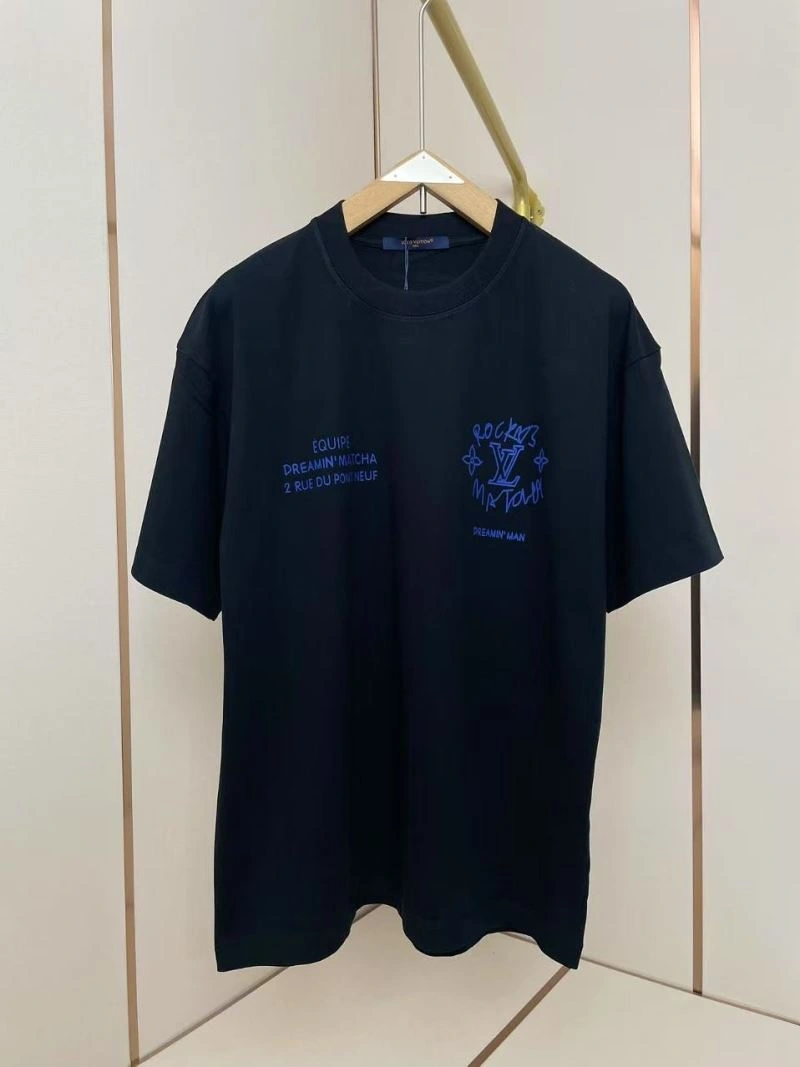 Louis Vuitton T-Shirts HighPerformance 136110