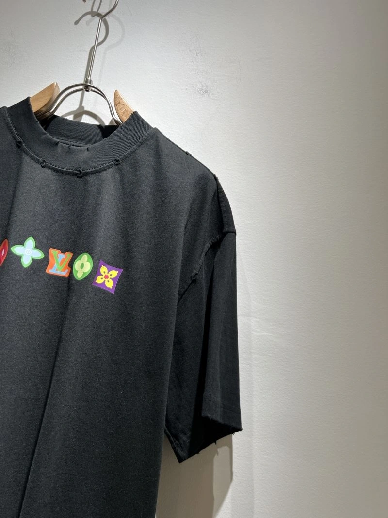Louis Vuitton T-Shirts Casual 136094