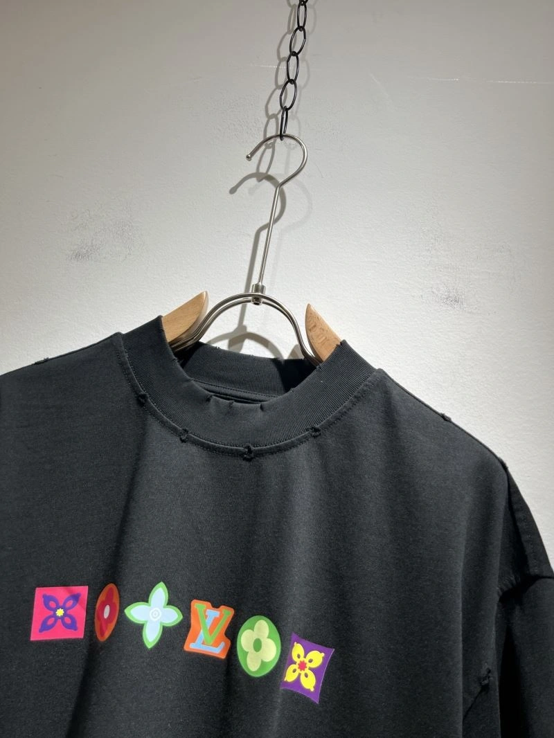 Louis Vuitton T-Shirts Casual 136094