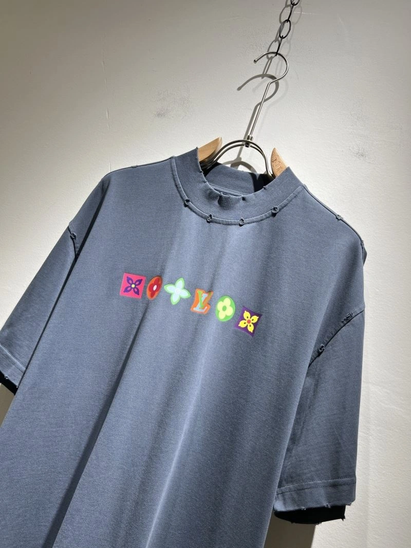 Louis Vuitton T-Shirts Elegant 136089