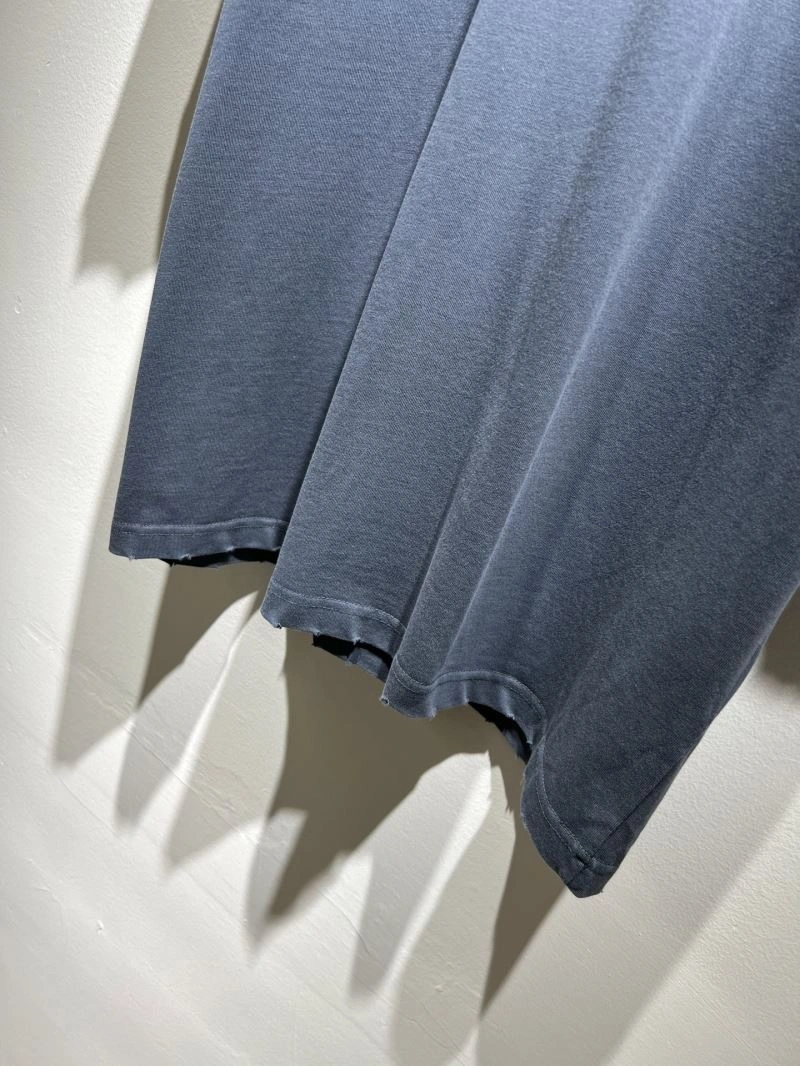 Louis Vuitton T-Shirts Elegant 136089