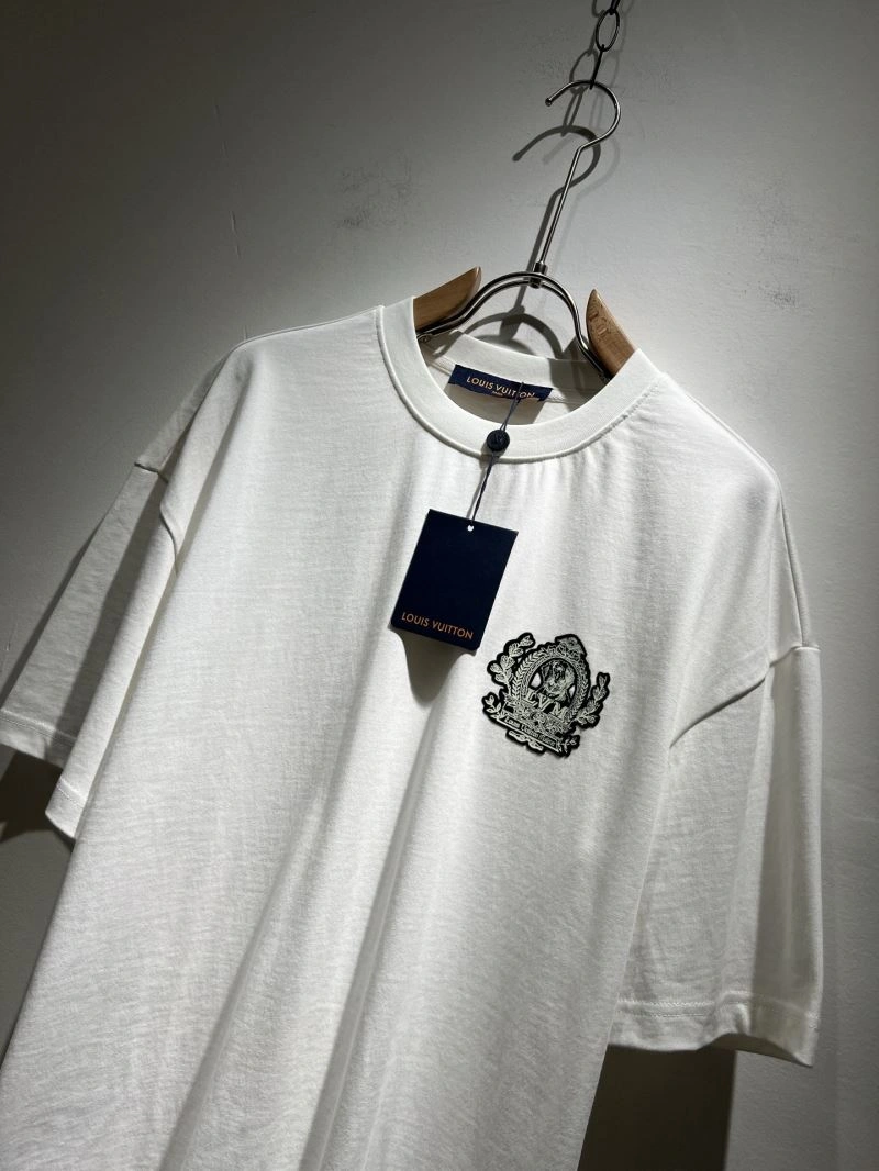 Louis Vuitton T-Shirts Durable 136097
