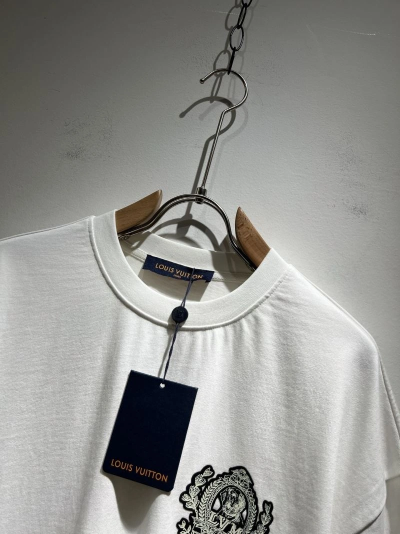 Louis Vuitton T-Shirts Durable 136097