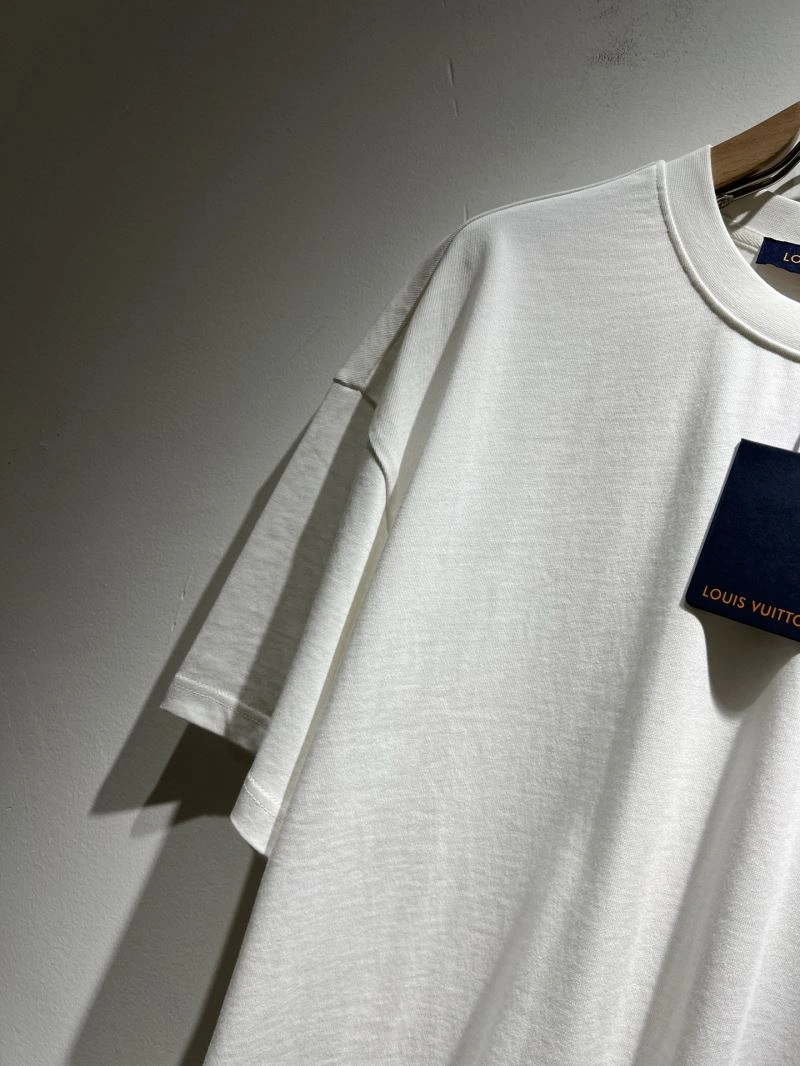 Louis Vuitton T-Shirts Durable 136097