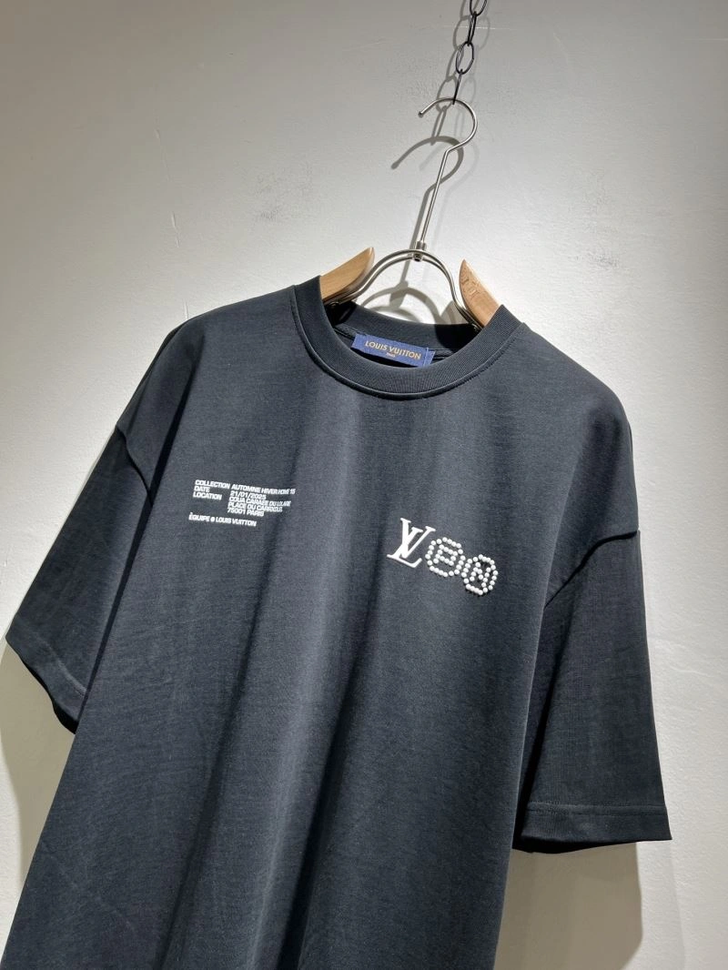 Louis Vuitton T-Shirts Lightweight 136101