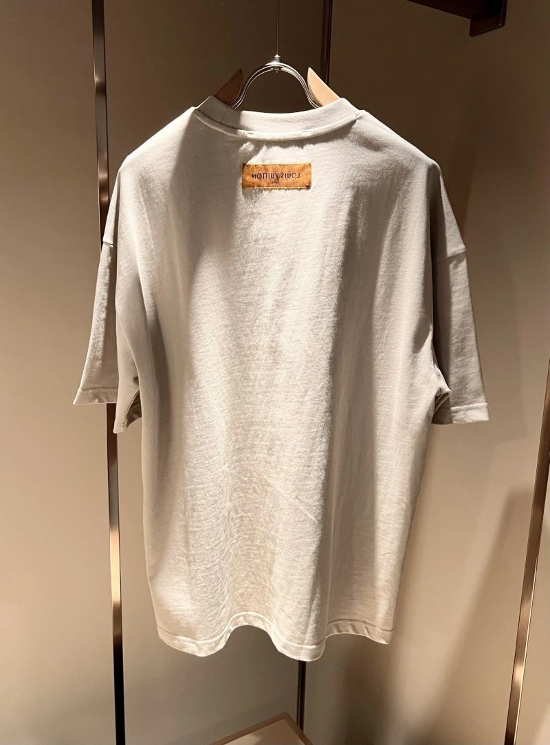 Louis Vuitton T-Shirts TravelReady 136159