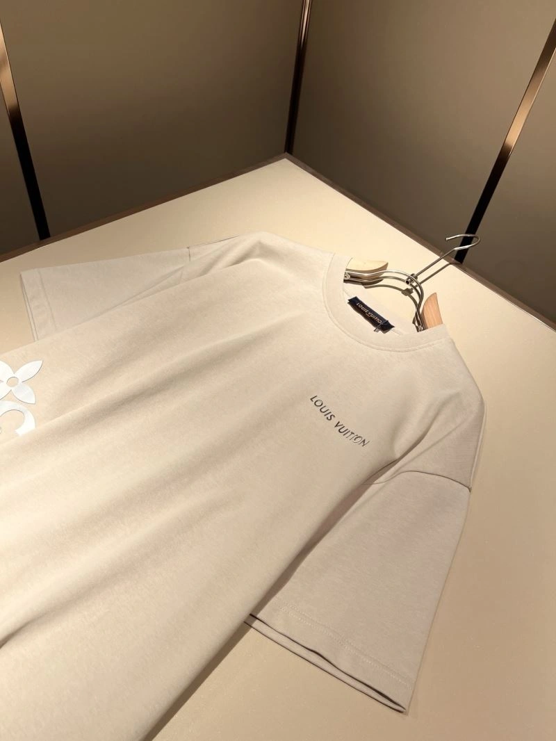 Louis Vuitton T-Shirts TravelReady 136159