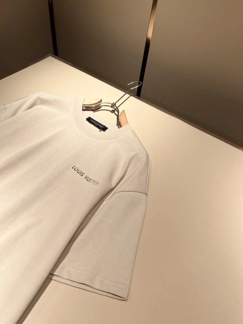 Louis Vuitton T-Shirts TravelReady 136159