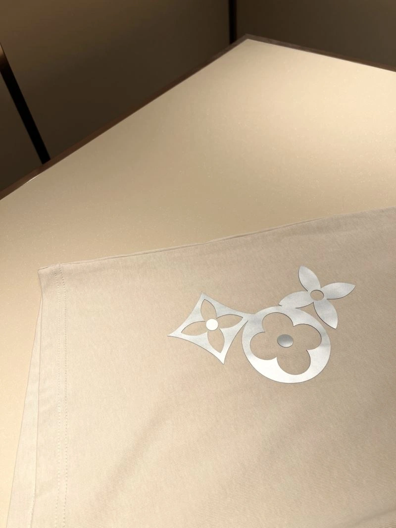 Louis Vuitton T-Shirts TravelReady 136159