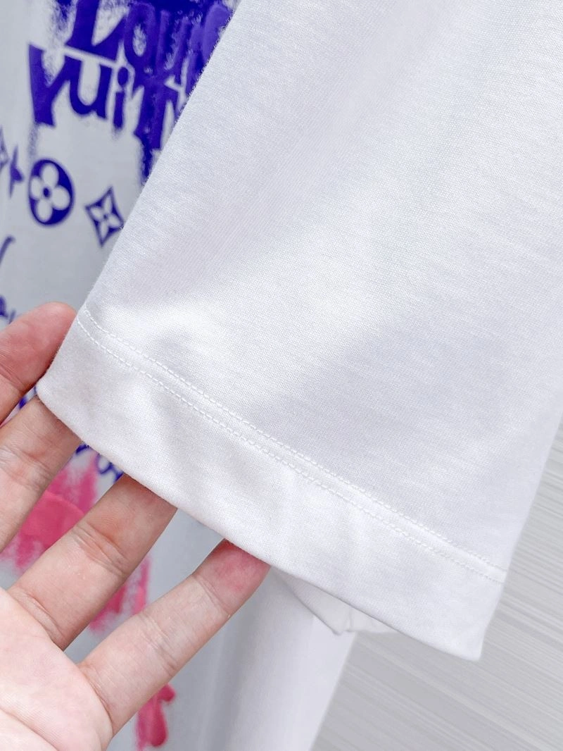 Louis Vuitton T-Shirts HighPerformance 136052