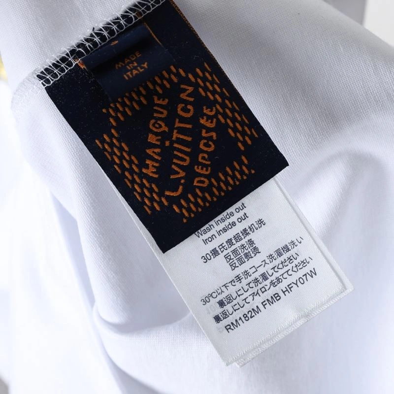 Louis Vuitton T-Shirts Timeless 136056