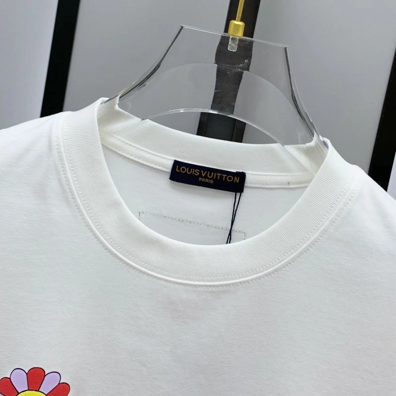 Louis Vuitton T-Shirts Affordable 136073