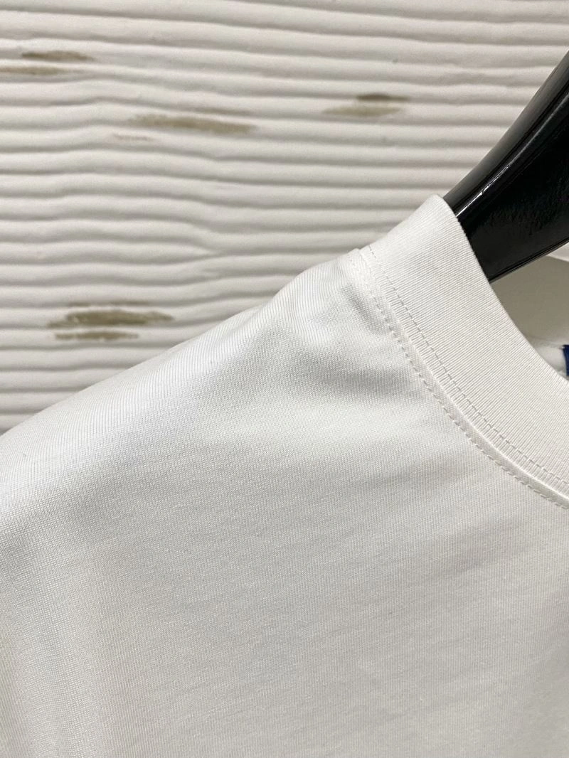 Louis Vuitton T-Shirts Modern 136072