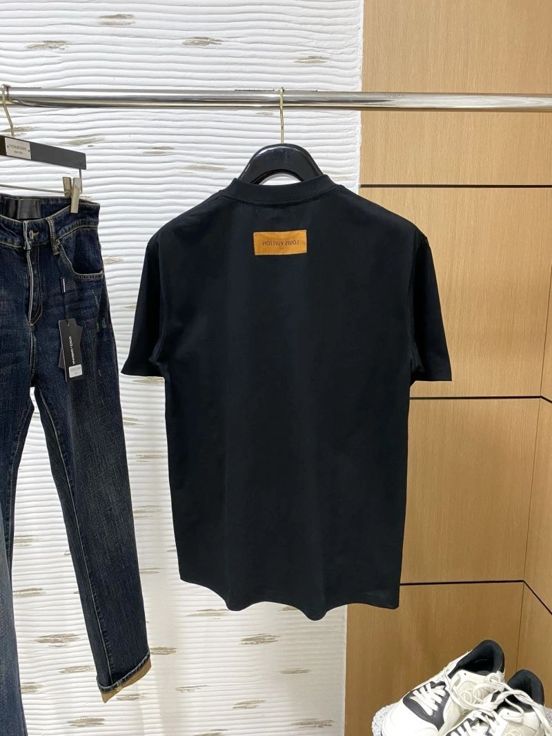 Supportive Louis Vuitton T-Shirts 136074