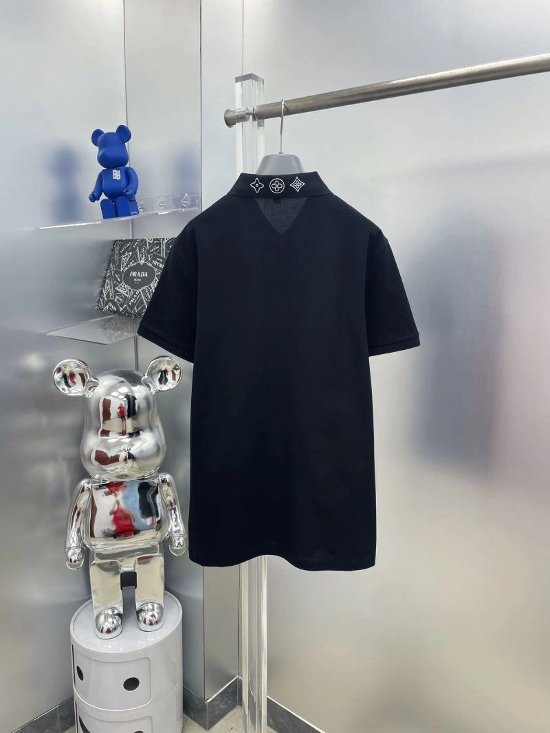 Louis Vuitton T-Shirts Neat 136050