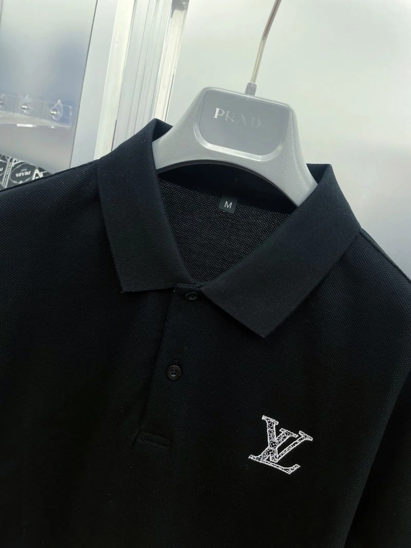 Louis Vuitton T-Shirts Neat 136050
