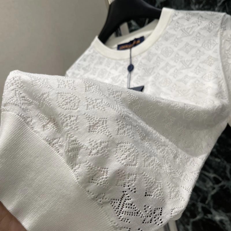 Minimalist Louis Vuitton T-Shirts 131011