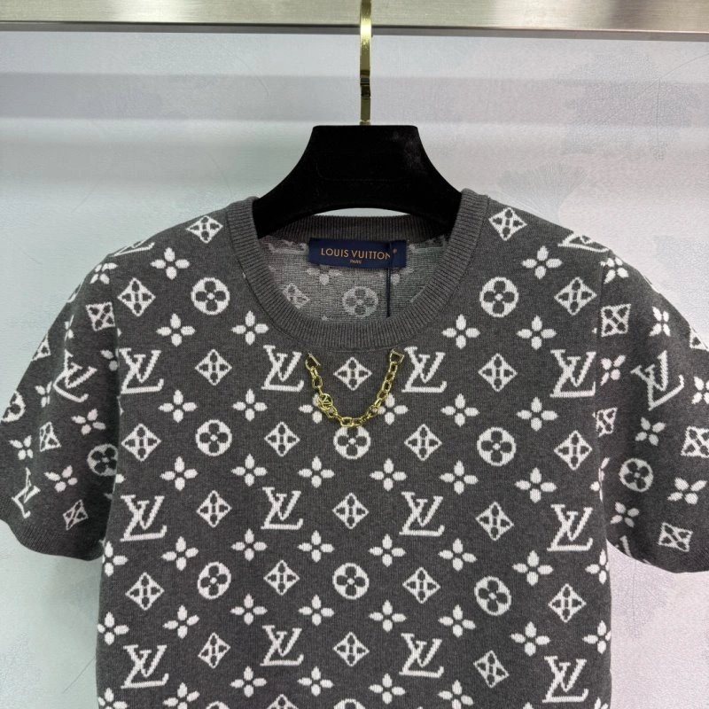 MultiPurpose Louis Vuitton T-Shirts 130983