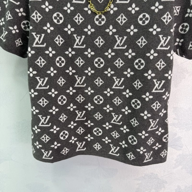 MultiPurpose Louis Vuitton T-Shirts 130983