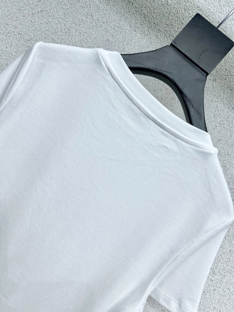 Flexible Louis Vuitton T-Shirts 130993