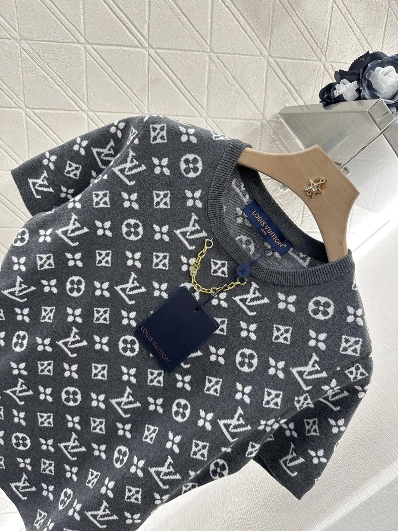 Louis Vuitton T-Shirts Trendsetting 130980